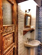 Parmis Boutique House