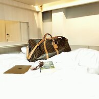 Kinnon Deluxe Hostel Coworking Cafe