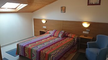 Hotel Valdoviño Express