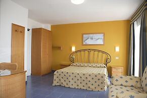 Hotel Serena