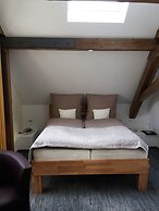 Alter Winzerhof Weisenheim am Berg e.K.