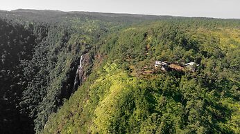 Blancaneaux Lodge by Francis Ford Coppola