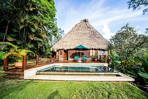 Blancaneaux Lodge by Francis Ford Coppola