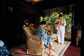 Blancaneaux Lodge by Francis Ford Coppola