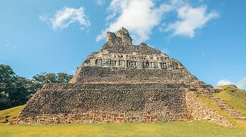 Blancaneaux Lodge by Francis Ford Coppola