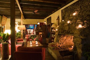 Blancaneaux Lodge by Francis Ford Coppola