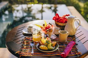 Blancaneaux Lodge by Francis Ford Coppola