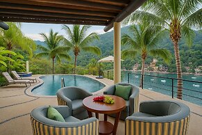Villa Armonia Luxury Suites