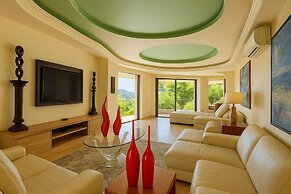 Villa Armonia Luxury Suites
