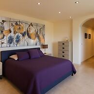 Villa Armonia Luxury Suites