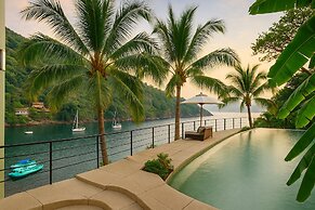 Villa Armonia Luxury Suites