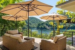 Villa Armonia Luxury Suites