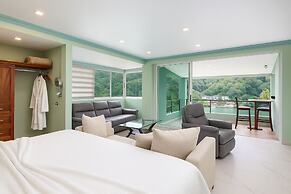 Villa Armonia Luxury Suites