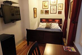 Ray's Bucktown B&B