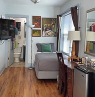 Ray's Bucktown B&B