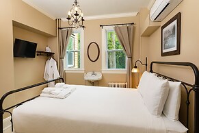 Pine Cottage Bed & Breakfast