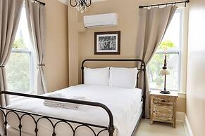 Pine Cottage Bed & Breakfast