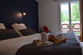 Hôtel et Appartements Les Platanes