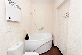 Apartament on Baumana Street