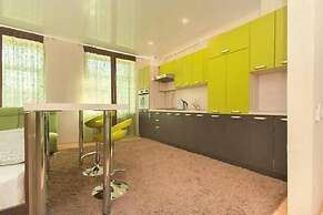 Apartament on Baumana Street