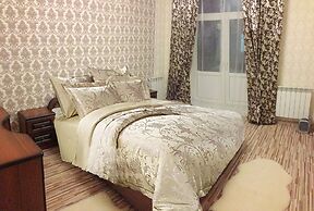 Apartament on Baumana Street