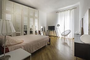 Corso Como – RentClass Bianca
