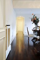 Montenapoleone – RentClass Gloria