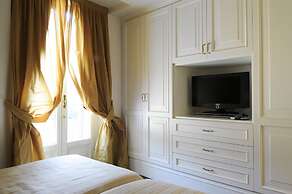 Montenapoleone – RentClass Gloria