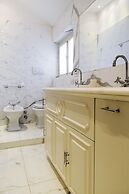 Montenapoleone – RentClass Gloria