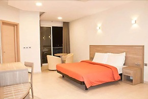 Axis Suites Hotel