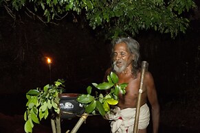 Explorer by eco team -Dambana