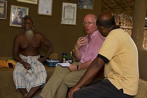 Explorer by eco team -Dambana