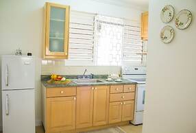 Kingston Luxury Condo Apartment