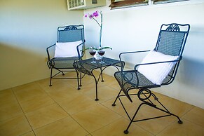 Kingston Luxury Condo Apartment