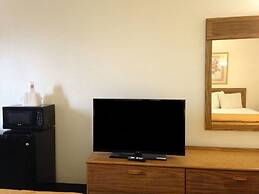 Capital O Amerihost Inn and Suites Fulton Hwy 54 MO