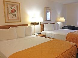 Capital O Amerihost Inn and Suites Fulton Hwy 54 MO