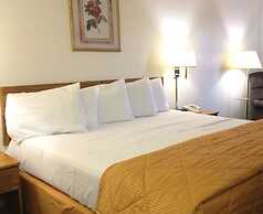Capital O Amerihost Inn and Suites Fulton Hwy 54 MO