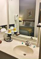 Capital O Amerihost Inn and Suites Fulton Hwy 54 MO