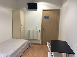 Pensión Albergue Puente Ribeira - Hostel