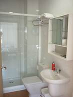 Pensión Albergue Puente Ribeira - Hostel