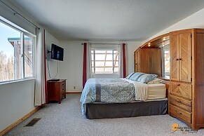 Falcon's Nest Bed & Breakfast