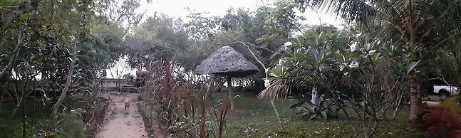 Swahili Divers & Gecko Nature Lodge