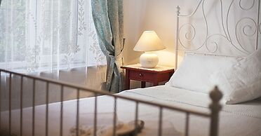 Kalinda Bozcaada (Adult Only)