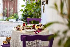 Kalinda Bozcaada (Adult Only)