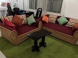 Queen K Cottages At Chrystal Homes