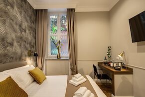 Charme Spagna Boutique Hotel