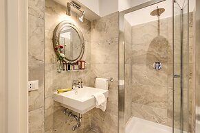 Charme Spagna Boutique Hotel