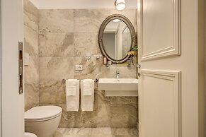 Charme Spagna Boutique Hotel