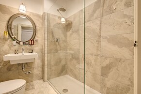 Charme Spagna Boutique Hotel