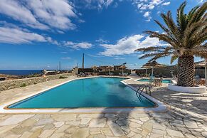 Lighthouse Hotel